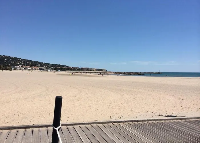 Pres De La Avec Parking A - Fr-1-338-104 *